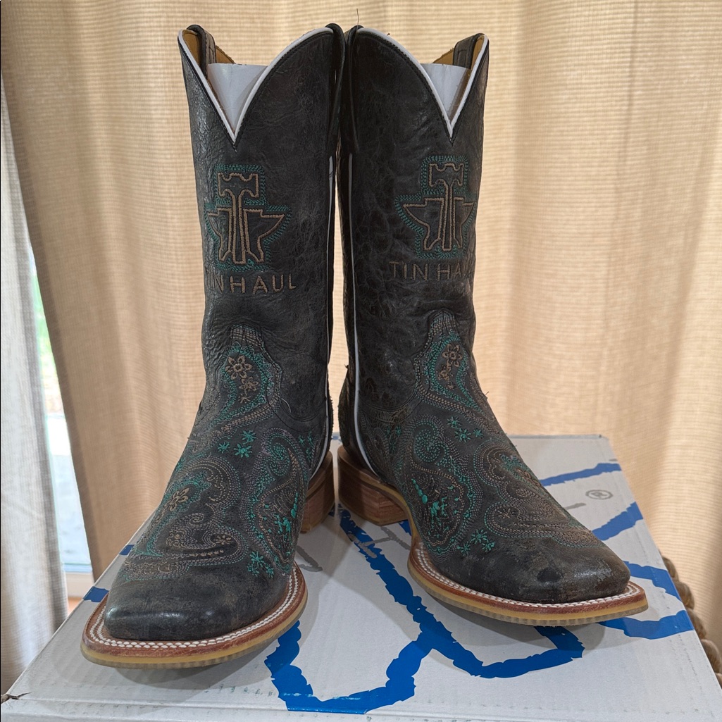 Tin Haul Dark Gray Boots With Teal Embroidery Womens Size 11 - $300